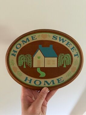 Vintage Wooden “Home Sweet Home” Wall Plaque | Cottage Folk Art Decor